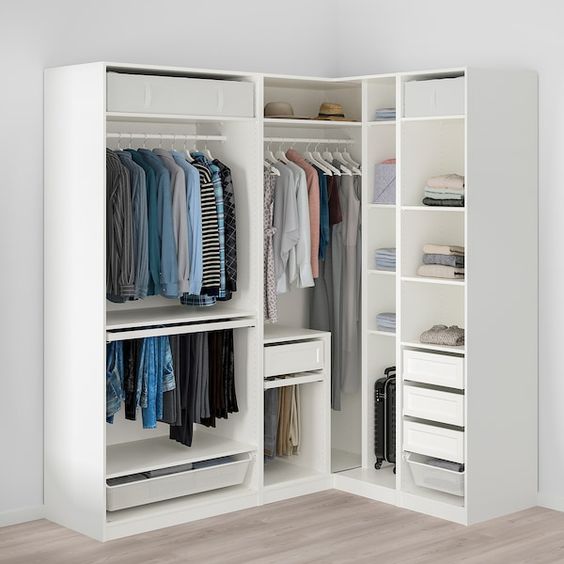 Wardrobe that don’t leave your corner alone